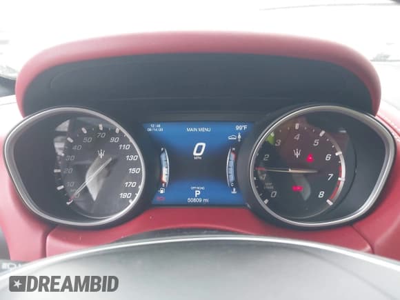 ✅ 2018 Maserati Levante GranLusso • VIN: ZN661XULXJX305890 • Lot: 42983206. Wystawiony na IAAI z przebiegiem 50 809 mil. Bezpłatny archiwum sprzedaży aukcyjnych z USA i szczegółowy raport historii pojazdu na DreamBid. Zdjęcie 7.