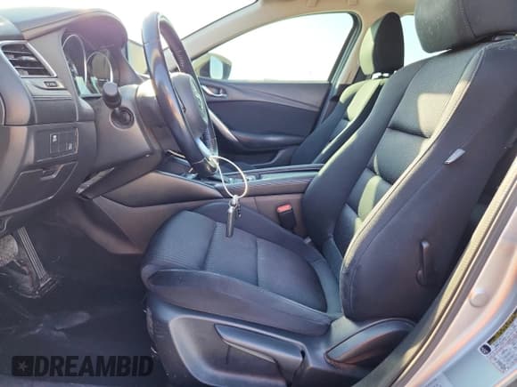 ✅ 2017 Mazda 6 Sport • VIN: JM1GL1U5XH1131542 • Лот: 82620245. Опубликован ранее на Copart с пробегом 200 810 миль. Бесплатный доступ к архиву аукционных продаж из США и подробный отчёт об истории автомобиля на DreamBid. Изображение 7.