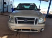 ✅ 2005 Ford Explorer Sport Trac XLS • VIN: 1FMDU77K05UA28706 • Lot: 92113385. Wystawiony na Copart z przebiegiem 225 269 mil. Bezpłatny archiwum sprzedaży aukcyjnych z USA i szczegółowy raport historii pojazdu na DreamBid. Zdjęcie 5.