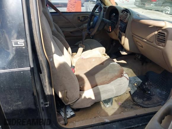 ✅ 1999 Chevrolet S-10 LS • VIN: 1GCCS1446XK139106 • Лот: 41616431. Опубликован ранее на IAAI с пробегом Не указан. Бесплатный доступ к архиву аукционных продаж из США и подробный отчёт об истории автомобиля на DreamBid. Изображение 5.