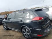 ✅ 2017 Nissan Rogue SV • VIN: 5N1AT2MV7HC758145 • Lot: 43555803. Wystawiony na IAAI z przebiegiem 164 082 mil. Bezpłatny archiwum sprzedaży aukcyjnych z USA i szczegółowy raport historii pojazdu na DreamBid. Zdjęcie 13.