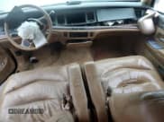 ✅ 1996 Lincoln Town Car Signature • VIN: 1LNLM82WXTY601239 • Лот: 82242785. Опубликован ранее на Copart с пробегом Не указан. Бесплатный доступ к архиву аукционных продаж из США и подробный отчёт об истории автомобиля на DreamBid. Изображение 8.