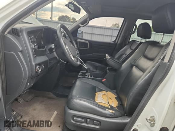 ✅ 2014 Honda Ridgeline SE • VIN: 5FPYK1F63EB014067 • Lot: 71032365. Wystawiony na Copart z przebiegiem 176 799 mil. Bezpłatny archiwum sprzedaży aukcyjnych z USA i szczegółowy raport historii pojazdu na DreamBid. Zdjęcie 7.