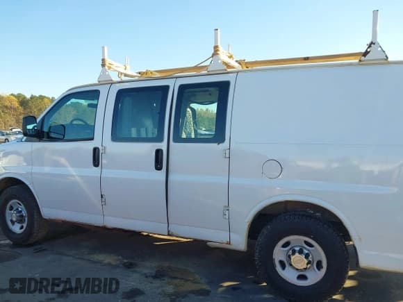 ✅ 2012 Chevrolet Express Cargo • VIN: 1GCWGFCG7C1129093 • Lot: 43621525. Listed on IAAI with 250,784 mi. Free auction sales archive from the USA and detailed vehicle history report at DreamBid. Image 15.
