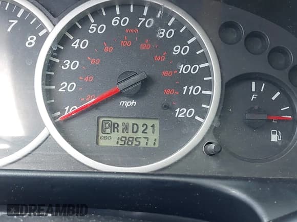 ✅ 2004 Mazda Tribute ES • VIN: 4F2CZ96134KM08137 • Lot: 41832051. Wystawiony na IAAI z przebiegiem 198 571 mil. Bezpłatny archiwum sprzedaży aukcyjnych z USA i szczegółowy raport historii pojazdu na DreamBid. Zdjęcie 7.