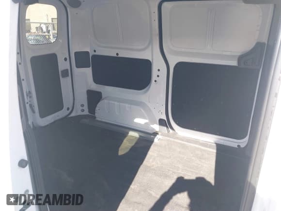 ✅ 2018 Nissan NV200 S • VIN: 3N6CM0KN5JK705183 • Lot: 41627733. Listed on IAAI with 46,948 mi. Free auction sales archive from the USA and detailed vehicle history report at DreamBid. Image 8.