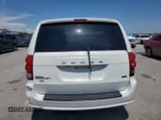 ✅ 2018 Dodge Grand Caravan SE Plus • VIN: 2C4RDGBG2JR199025 • Lot: 68874765. Wystawiony na Copart z przebiegiem Nie podano. Bezpłatny archiwum sprzedaży aukcyjnych z USA i szczegółowy raport historii pojazdu na DreamBid. Zdjęcie 6.