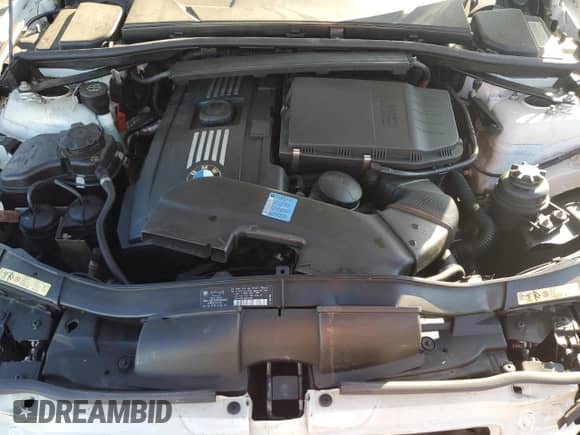 2009 BMW 3 Series 335i xDrive с VIN WBAWC73519E068600, выставлен на аукционе Copart как лот 84798095 с пробегом Не указан миль и Списание • Salvage title. История ставок и продаж доступна на DreamBid. Изображение 11.