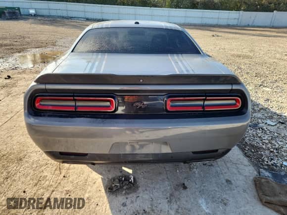 2018 Dodge Challenger R/T Plus с VIN 2C3CDZBT8JH334551, выставлен на аукционе Copart как лот 86623215 с пробегом 60 041 миль миль и На запчасти • Non repairable. История ставок и продаж доступна на DreamBid. Изображение 6.