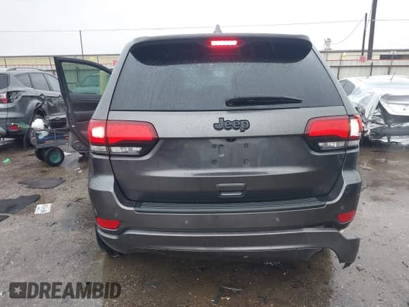 ✅ 2019 Jeep Grand Cherokee Laredo E • VIN: 1C4RJEAG1KC572533 • Lot: 41556719. Wystawiony na IAAI z przebiegiem 31 625 mil. Bezpłatny archiwum sprzedaży aukcyjnych z USA i szczegółowy raport historii pojazdu na DreamBid. Zdjęcie 16.