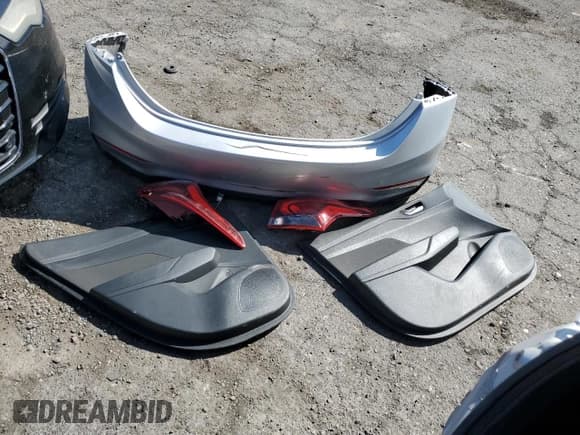 ✅ 2020 Hyundai Accent SE • VIN: 3KPC24A63LE092458 • Lot: 69656074. Wystawiony na Copart z przebiegiem 42 907 mil. Bezpłatny archiwum sprzedaży aukcyjnych z USA i szczegółowy raport historii pojazdu na DreamBid. Zdjęcie 12.