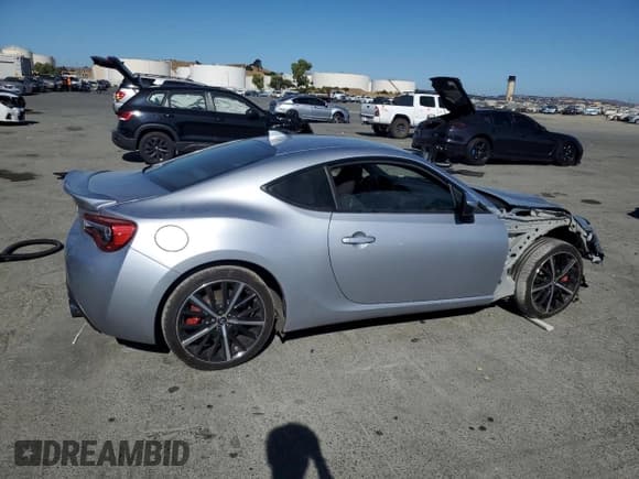 ✅ 2020 Toyota 86 • VIN: JF1ZNAA15L9752787 • Lot: 69656495. Listed on Copart with 44,770 mi. Free auction sales archive from the USA and detailed vehicle history report at DreamBid. Image 3.