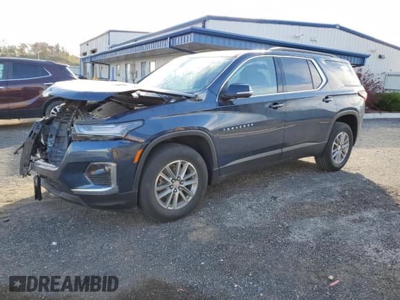 ✅ 2023 Chevrolet Traverse LT Cloth • VIN: 1GNERGKW4PJ274304 • Lot: 92178875. Wystawiony na Copart z przebiegiem 39 992 mil. Bezpłatny archiwum sprzedaży aukcyjnych z USA i szczegółowy raport historii pojazdu na DreamBid. Zdjęcie 1.
