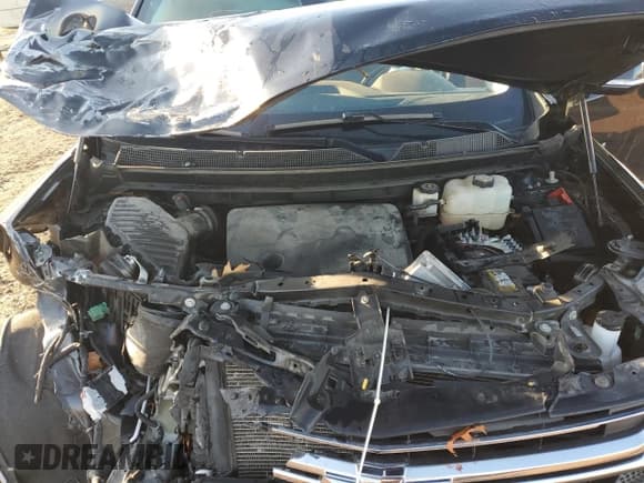 ✅ 2019 Chevrolet Traverse LT Cloth • VIN: 1GNERGKW9KJ318628 • Lot: 92712595. Wystawiony na Copart z przebiegiem 72 682 mil. Bezpłatny archiwum sprzedaży aukcyjnych z USA i szczegółowy raport historii pojazdu na DreamBid. Zdjęcie 12.