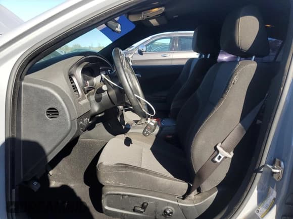 ✅ 2020 Dodge Charger SXT • VIN: 2C3CDXBG3LH249353 • Lot: 86998595. Wystawiony na Copart z przebiegiem 53 908 mil. Bezpłatny archiwum sprzedaży aukcyjnych z USA i szczegółowy raport historii pojazdu na DreamBid. Zdjęcie 7.