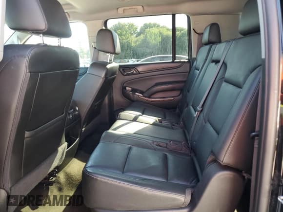 ✅ 2016 Chevrolet Suburban LT • VIN: 1GNSKHKC9GR184702 • Лот: 70299475. Опубликован ранее на Copart с пробегом 87 132 миль. Бесплатный доступ к архиву аукционных продаж из США и подробный отчёт об истории автомобиля на DreamBid. Изображение 11.
