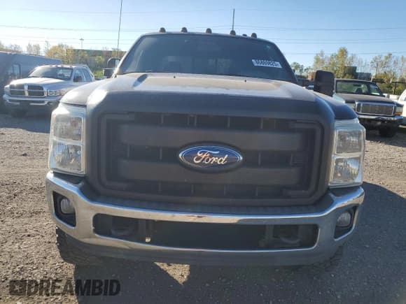 ✅ 2011 Ford F-250 Lariat • VIN: 1FT7W2BT3BED12240 • Lot: 86869825. Listed on Copart with 201,602 mi. Free auction sales archive from the USA and detailed vehicle history report at DreamBid. Image 5.
