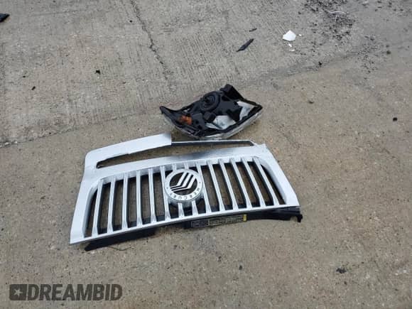 2009 Mercury Mariner z VIN 4M2CU81G39KJ17532, wystawiony jako Copart lot #43907455 z przebiegiem 214 212 mil mil oraz Szkoda całkowita • Salvage title. Historia ofert i sprzedaży dostępna na DreamBid. Obrazek 15.