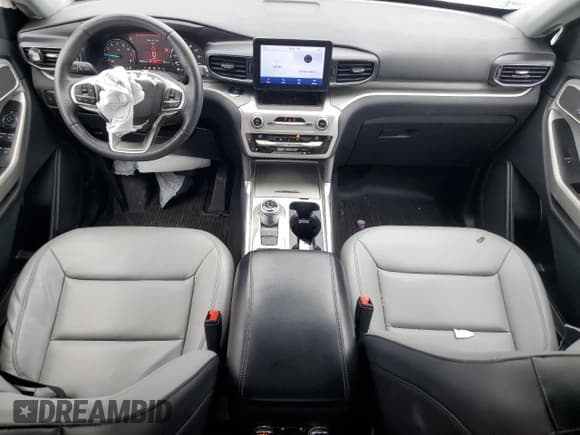 ✅ 2021 Ford Explorer XLT • VIN: 1FMSK7DH0MGB28355 • Lot: 59725765. Listed on Copart with 46,394 mi. Free auction sales archive from the USA and detailed vehicle history report at DreamBid. Image 8.