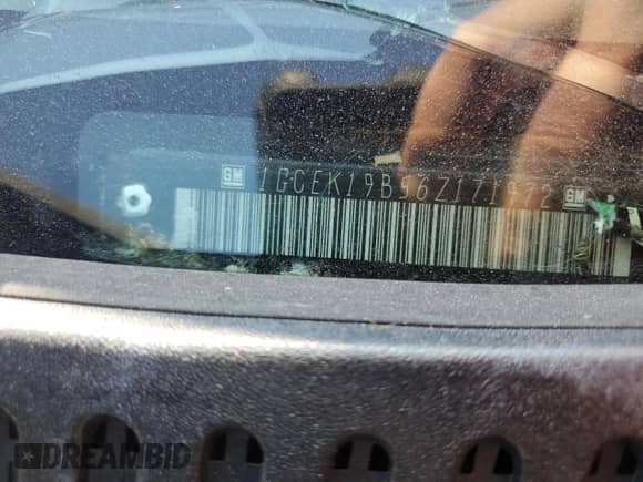 2006 Chevrolet Silverado 1500 LT1 с VIN 1GCEK19B56Z171972, выставлен на аукционе Copart как лот 69157794 с пробегом 285 815 миль миль и Списание • Salvage title. История ставок и продаж доступна на DreamBid. Изображение 12.