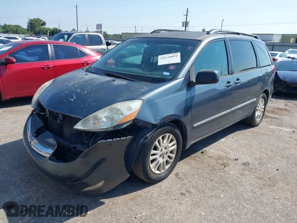 ✅ 2008 Toyota Sienna XLE • VIN: 5TDZK22C38S166171 • Lot: 43134094. Listed on IAAI with 180,702 mi. Free auction sales archive from the USA and detailed vehicle history report at DreamBid. Image 2.