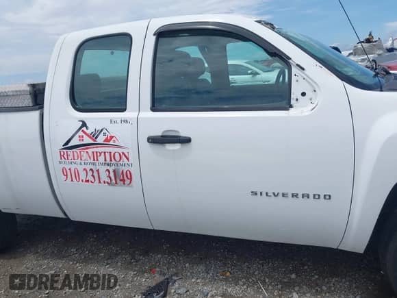 2012 Chevrolet Silverado 1500 Work Truck z VIN 1GCRCPEX2CZ319381, wystawiony jako IAAI lot #42728766 z przebiegiem 185 985 mil mil oraz . Historia ofert i sprzedaży dostępna na DreamBid. Obrazek 13.