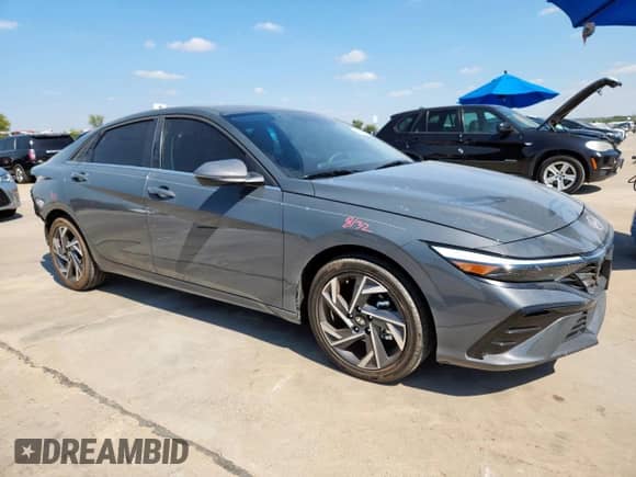 2025 Hyundai Elantra Limited with VIN KMHLP4DG8SU006434, listed as a Copart auction lot 81894615 with 1,238 mi miles and Salvage title. Bid and sale history available at DreamBid. Image 4.
