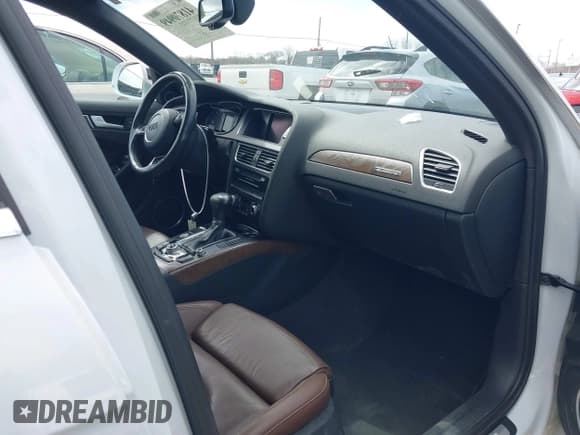 ✅ 2015 Audi allroad A4 Premium Plus • VIN: WA1UFBFL1FA061366 • Лот: 41870949. Опубликован ранее на IAAI с пробегом 108 315 миль. Бесплатный доступ к архиву аукционных продаж из США и подробный отчёт об истории автомобиля на DreamBid. Изображение 5.