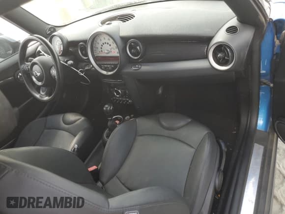 ✅ 2011 MINI Hardtop S • VIN: WMWSV3C57BTY10792 • Lot: 71022175. Wystawiony na Copart z przebiegiem 87 974 mil. Bezpłatny archiwum sprzedaży aukcyjnych z USA i szczegółowy raport historii pojazdu na DreamBid. Zdjęcie 8.