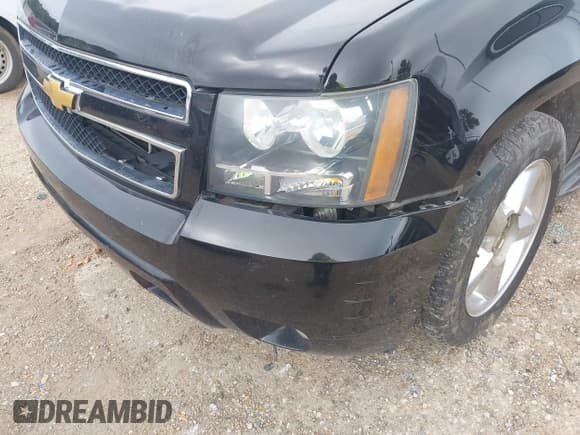 ✅ 2014 Chevrolet Tahoe LT • VIN: 1GNSCBE04ER141927 • Lot: 42651845. Listed on IAAI with 89,980 mi. Free auction sales archive from the USA and detailed vehicle history report at DreamBid. Image 18.