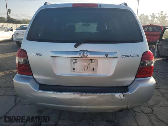 2006 Toyota Highlander с VIN JTEGD21A660149524, выставлен на аукционе Copart как лот 82232485 с пробегом 171 501 миль миль и Списание • Salvage title. История ставок и продаж доступна на DreamBid. Изображение 6.