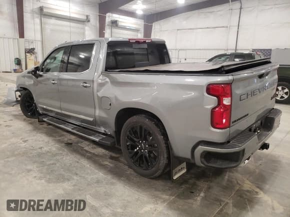 ✅ 2025 Chevrolet Silverado 1500 High Country • VIN: 1GCUKJEL4SZ113839 • Lot: 81161384. Listed on Copart with 1,014 mi. Free auction sales archive from the USA and detailed vehicle history report at DreamBid. Image 2.