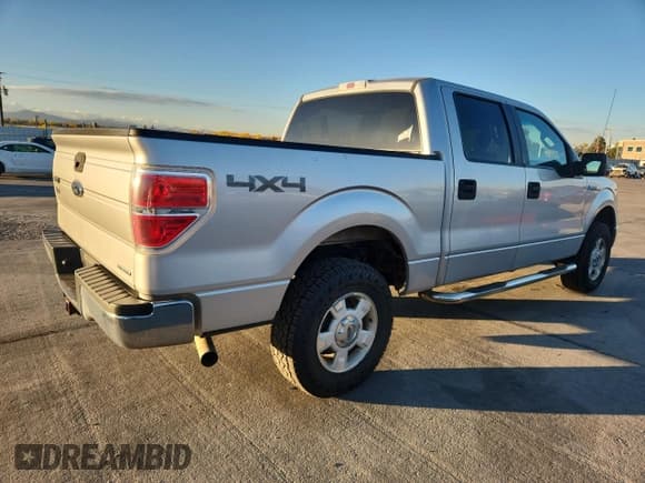 ✅ 2014 Ford F-150 Platinum • VIN: 1FTFW1EF3EFA18492 • Lot: 82710545. Listed on Copart with 273,071 mi. Free auction sales archive from the USA and detailed vehicle history report at DreamBid. Image 3.