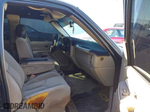 2003 Chevrolet Silverado 1500 LS с VIN 2GCEC19T631383094, выставлен на аукционе IAAI как лот 43477165 с пробегом 281 357 миль миль и . История ставок и продаж доступна на DreamBid. Изображение 5.