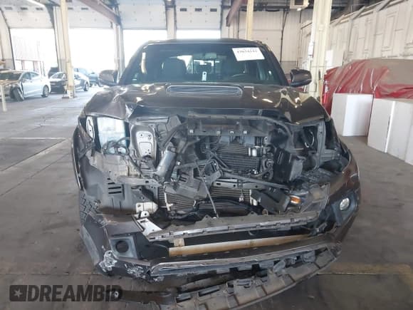 ✅ 2017 Toyota Tacoma SR5 • VIN: 5TFCZ5AN2HX051383 • Lot: 43034141. Listed on IAAI with 94,260 mi. Free auction sales archive from the USA and detailed vehicle history report at DreamBid. Image 13.