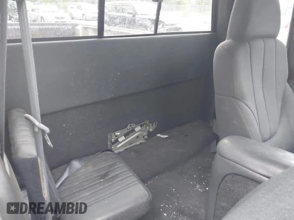 ✅ 2003 GMC Sonoma SLS • VIN: 1GTCS19X038106161 • Lot: 43049960. Wystawiony na IAAI z przebiegiem 80 590 mil. Bezpłatny archiwum sprzedaży aukcyjnych z USA i szczegółowy raport historii pojazdu na DreamBid. Zdjęcie 8.