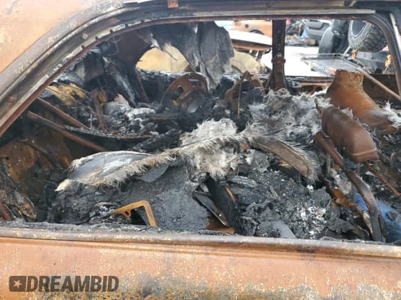 ✅ 1994 Nissan Gloria • VIN: PY32782093 • Lot: 71669155. Listed on Copart with Not provided. Free auction sales archive from the USA and detailed vehicle history report at DreamBid. Image 10.