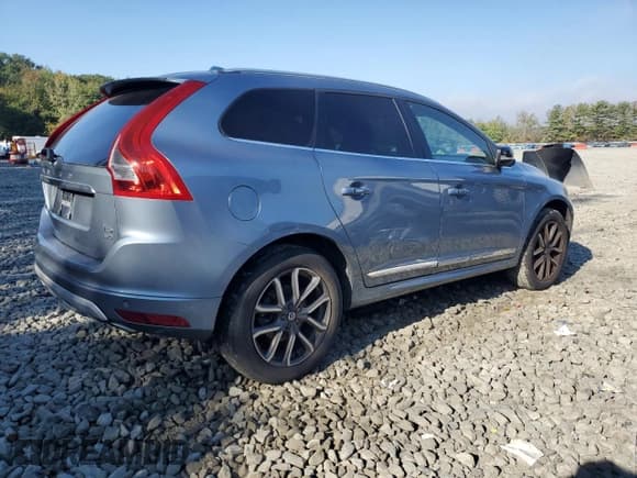 ✅ 2017 Volvo XC60 Dynamic • VIN: YV449MRR5H2087942 • Лот: 85553455. Опубликован ранее на Copart с пробегом 148 454 миль. Бесплатный доступ к архиву аукционных продаж из США и подробный отчёт об истории автомобиля на DreamBid. Изображение 3.