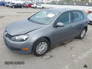 ✅ 2013 Volkswagen Golf • VIN: WVWDB7AJ8DW136374 • Lot: 43689162. Listed on IAAI with 107,260 mi. Free auction sales archive from the USA and detailed vehicle history report at DreamBid. Image 2.