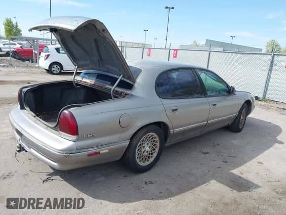 ✅ 1997 Chrysler LHS • VIN: 2C3HC56F9VH782972 • Lot: 42035696. Listed on IAAI with 120,301 mi. Free auction sales archive from the USA and detailed vehicle history report at DreamBid. Image 4.