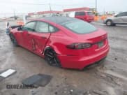 ✅ 2022 Tesla Model S • VIN: 5YJSA1E59NF494027 • Lot: 43771494. Wystawiony na IAAI z przebiegiem 24 580 mil. Bezpłatny archiwum sprzedaży aukcyjnych z USA i szczegółowy raport historii pojazdu na DreamBid. Zdjęcie 3.