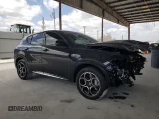 ✅ 2024 Alfa Romeo Tonale Ti • VIN: ZASPATCW4R3032768 • Лот: 55308025. Опубликован ранее на Copart с пробегом 4 448 миль. Бесплатный доступ к архиву аукционных продаж из США и подробный отчёт об истории автомобиля на DreamBid. Изображение 4.