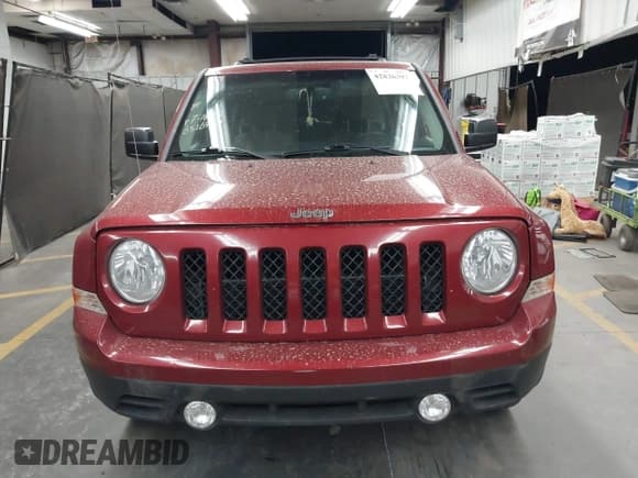 ✅ 2012 Jeep Patriot Latitude • VIN: 1C4NJPFB6CD631692 • Lot: 42826397. Wystawiony na IAAI z przebiegiem 146 337 mil. Bezpłatny archiwum sprzedaży aukcyjnych z USA i szczegółowy raport historii pojazdu na DreamBid. Zdjęcie 12.