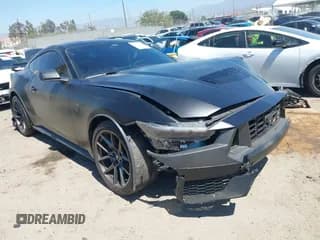 ✅ 2024 Ford Mustang Dark Horse • VIN: 1FA6P8R02R5507009 • Lot: 43121947. Listed on IAAI with 17,388 mi. Free auction sales archive from the USA and detailed vehicle history report at DreamBid. Image 1.