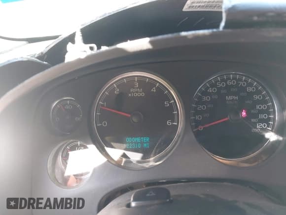 ✅ 2007 Chevrolet Suburban LT • VIN: 3GNFC16017G165602 • Lot: 42680551. Listed on IAAI with 122,310 mi. Free auction sales archive from the USA and detailed vehicle history report at DreamBid. Image 7.