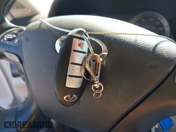 ✅ 2017 Infiniti Q70 3.7 • VIN: JN1BY1PP7HM170423 • Лот: 43066538. Опубликован ранее на IAAI с пробегом 118 599 миль. Бесплатный доступ к архиву аукционных продаж из США и подробный отчёт об истории автомобиля на DreamBid. Изображение 11.