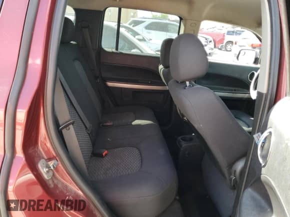 2008 Chevrolet HHR LS z VIN 3GNCA13D18S703147, wystawiony jako Copart lot #75666144 z przebiegiem 207 487 mil mil oraz Szkoda całkowita • Salvage title. Historia ofert i sprzedaży dostępna na DreamBid. Obrazek 10.