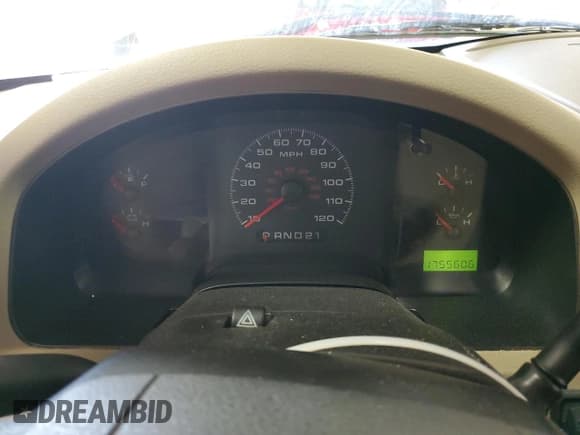 ✅ 2008 Ford F-150 XL • VIN: 1FTRF12238KD86911 • Lot: 53094215. Wystawiony na Copart z przebiegiem 175 560 mil. Bezpłatny archiwum sprzedaży aukcyjnych z USA i szczegółowy raport historii pojazdu na DreamBid. Zdjęcie 9.