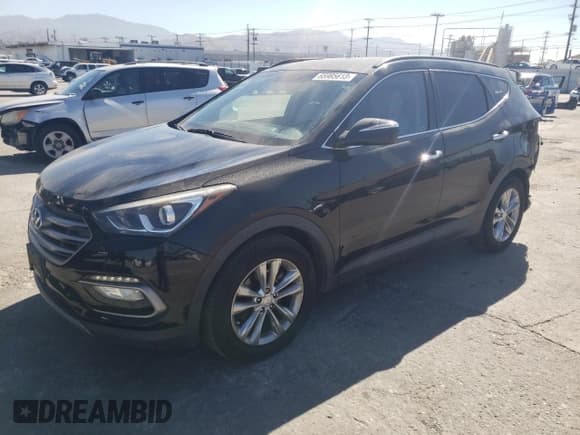 ✅ 2017 Hyundai Santa Fe 2.0T • VIN: 5XYZU4LA7HG493575 • Лот: 65985613. Опубликован ранее на Copart с пробегом 71 849 миль. Бесплатный доступ к архиву аукционных продаж из США и подробный отчёт об истории автомобиля на DreamBid. Изображение 1.