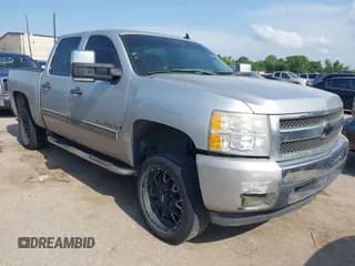 ✅ 2011 Chevrolet Silverado 1500 LS • VIN: 3GCPCREA1BG222055 • Lot: 42466574. Wystawiony na IAAI z przebiegiem 204 414 mil. Bezpłatny archiwum sprzedaży aukcyjnych z USA i szczegółowy raport historii pojazdu na DreamBid. Zdjęcie 1.